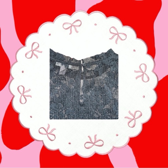 lace high-collared top 🌛 - Picture 5 of 5